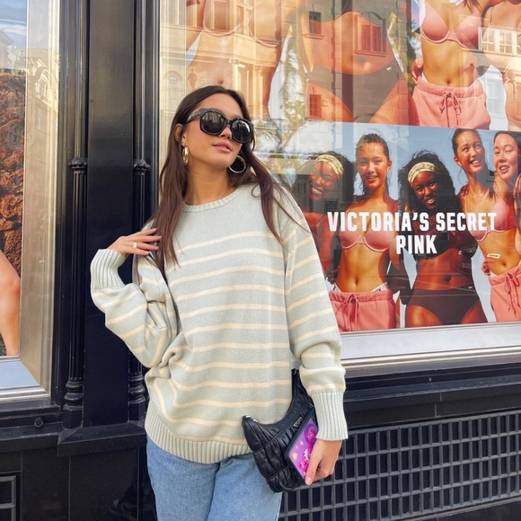 COPY - brandy melville brianna thin stripe sweater - Picture 2 of 3